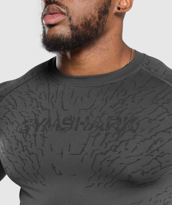 Tectonic Seamless T-Shirt – Men's Performance Comfort Redefined - Image 3